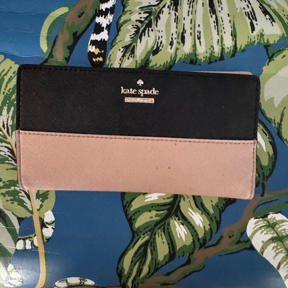 Kate Spade Black and Tan Wallet